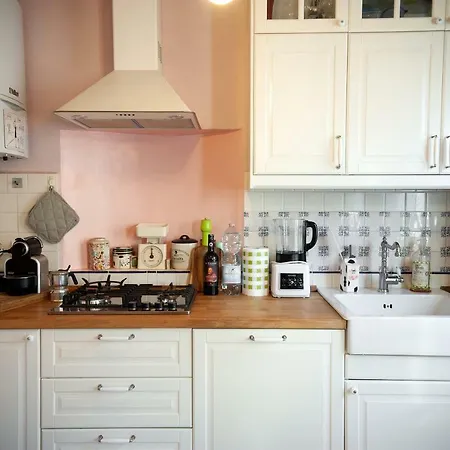 53 Via Faenza Apartament *