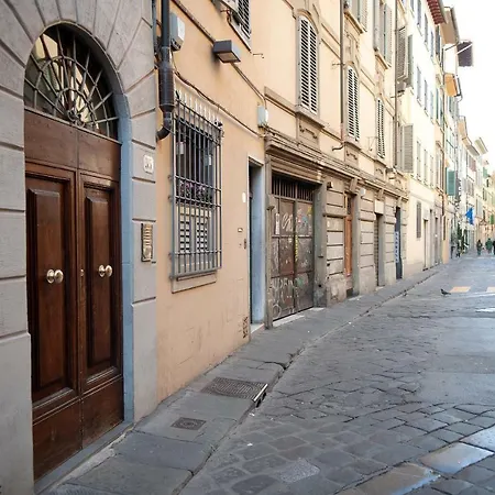 Apartment 53 Via Faenza
